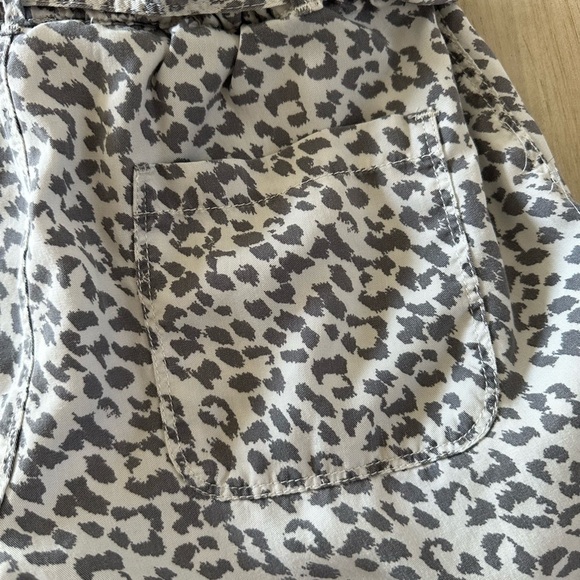 Aerie Leopard Print Paper Bag Camp Shorts XS - Picture 7 of 11